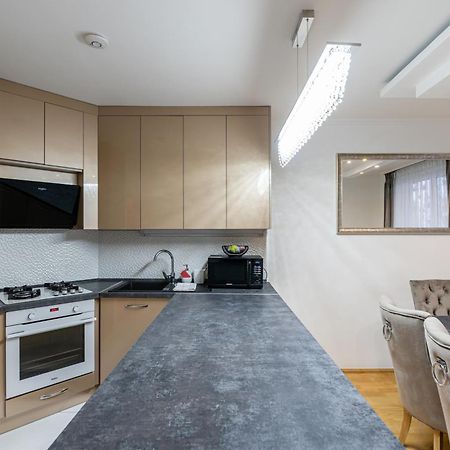 Beautiful Three Bedrooms Apartment With Free Parking Close To The Danube Coast Budapest Ngoại thất bức ảnh