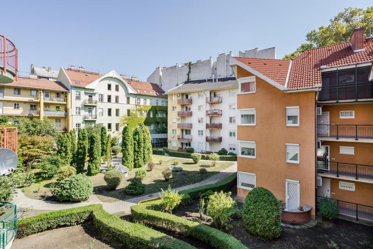 Beautiful Three Bedrooms Apartment With Free Parking Close To The Danube Coast Budapest Ngoại thất bức ảnh