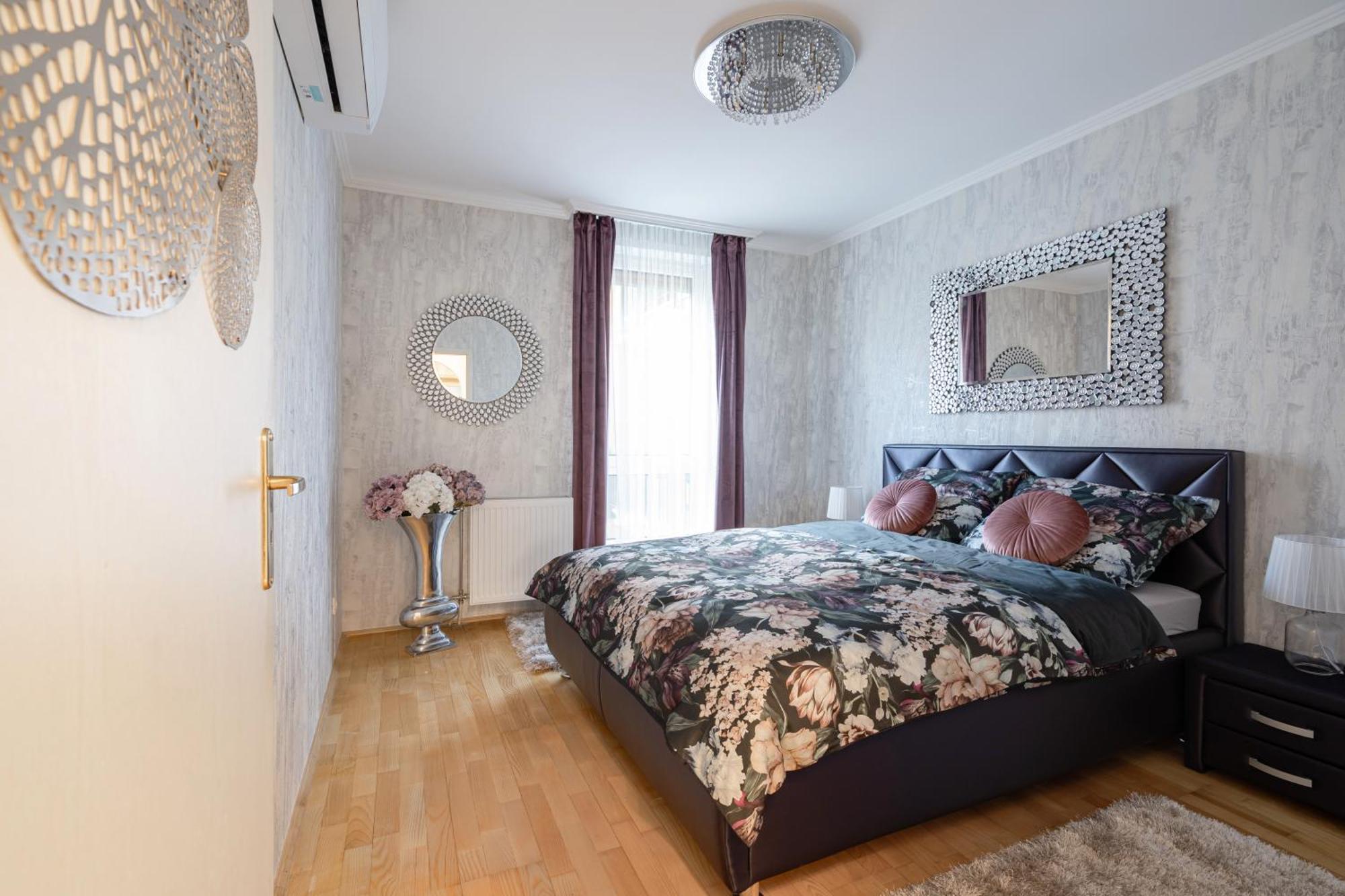 Beautiful Three Bedrooms Apartment With Free Parking Close To The Danube Coast Budapest Ngoại thất bức ảnh